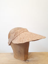 Lataa kuva Galleria-katseluun, Laila -aurinkolippa